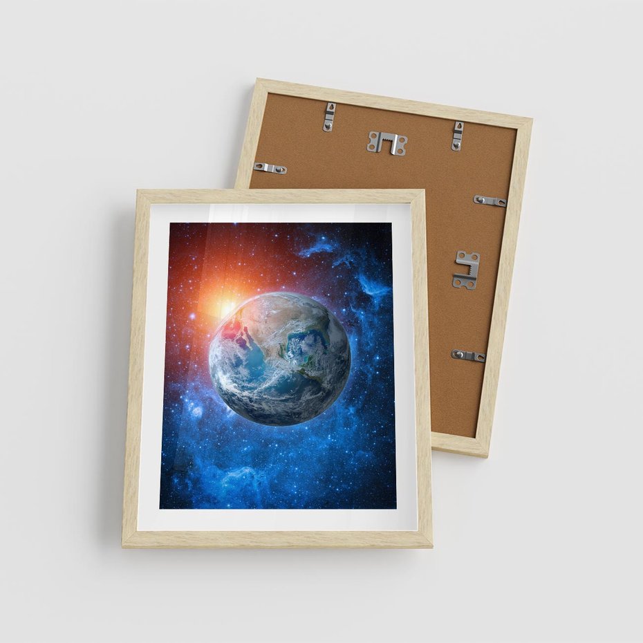 Plakat w ramie 40x50 - Planeta w nieskończoności - ziemia, kosmos - rama drewno