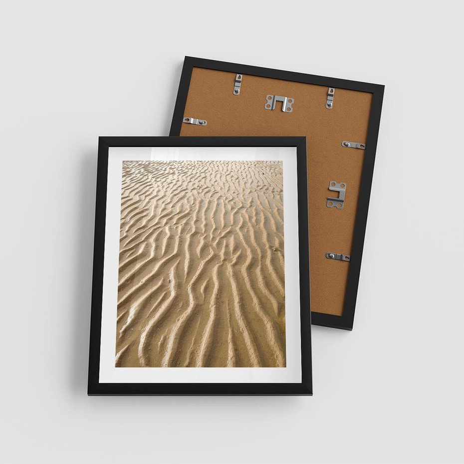 Plakat w ramie 40x50 - Piasek i Nieskończoność - pustynia, piasek - rama czarna