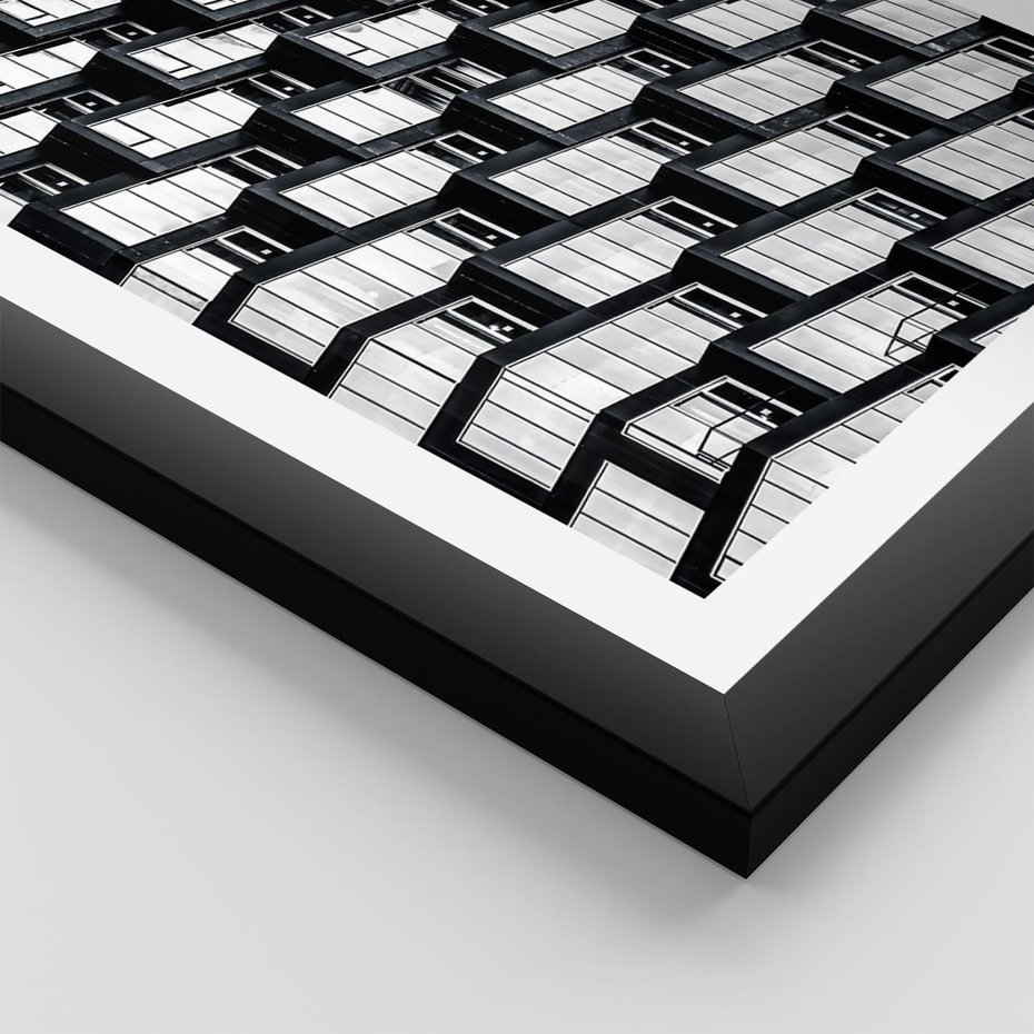 Plakat w ramie 50x70 - Elegancja Wysokości - architektura, wieżowiec - rama czarna