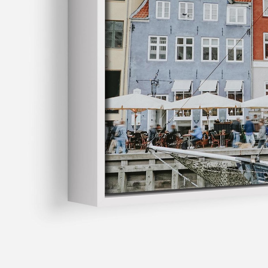 Obraz w ramie 80x80 - Miejska Dynamika - Dania, Kopehaga - rama biała