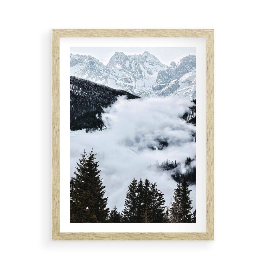 Plakat w ramie 50x70 - Zimowa Magia Gór: Śnieżne Szczyty - grajobraz górski, zima - rama drewno