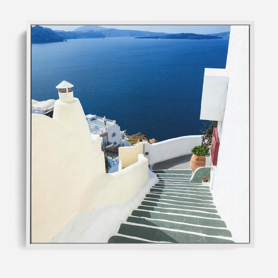 Obraz w ramie 50x50 - Malowniczy urok wyspy - Santorini, schodki - rama biała