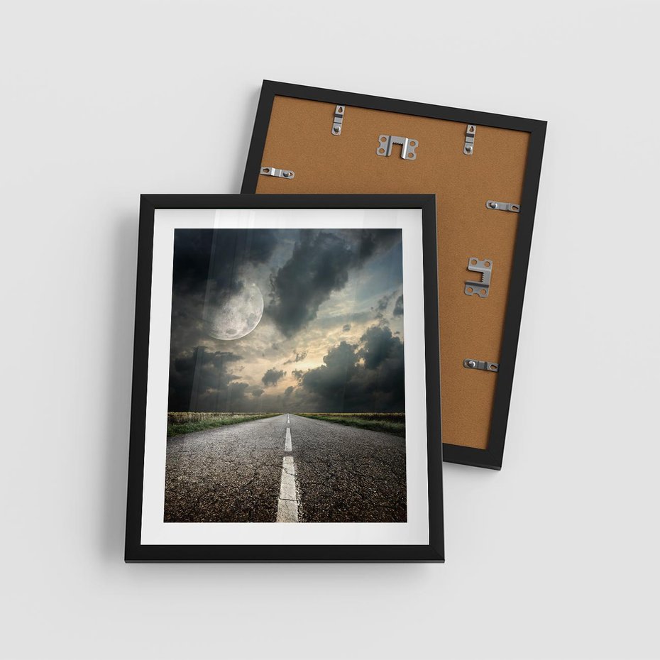 Plakat w ramie 40x50 - magia nocnej drogi - droga, księżyc - rama czarna