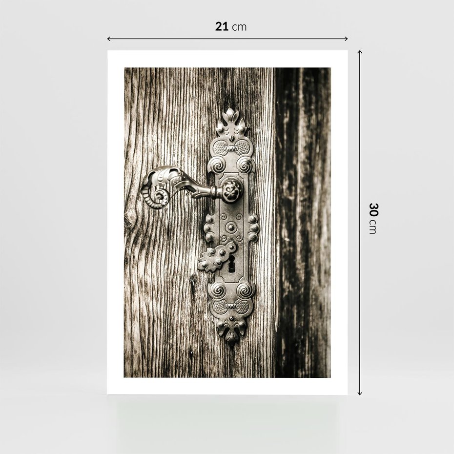 Plakat bez ramy 21x30 - Stare Drzwi z Ozdobną Klamką - stare drzwi, klamka