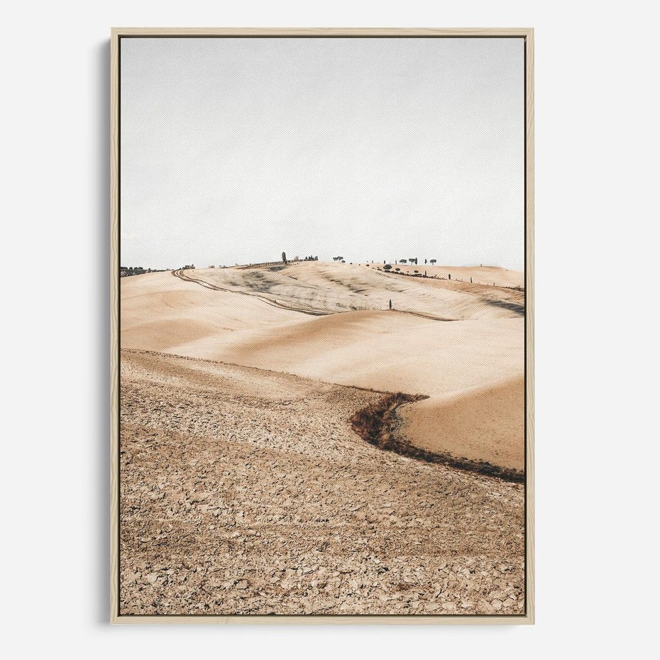 Obraz w ramie 70x100 - Refleksyjny taniec myśli - pustynny krajobraz, odcienie sepii - rama drewno