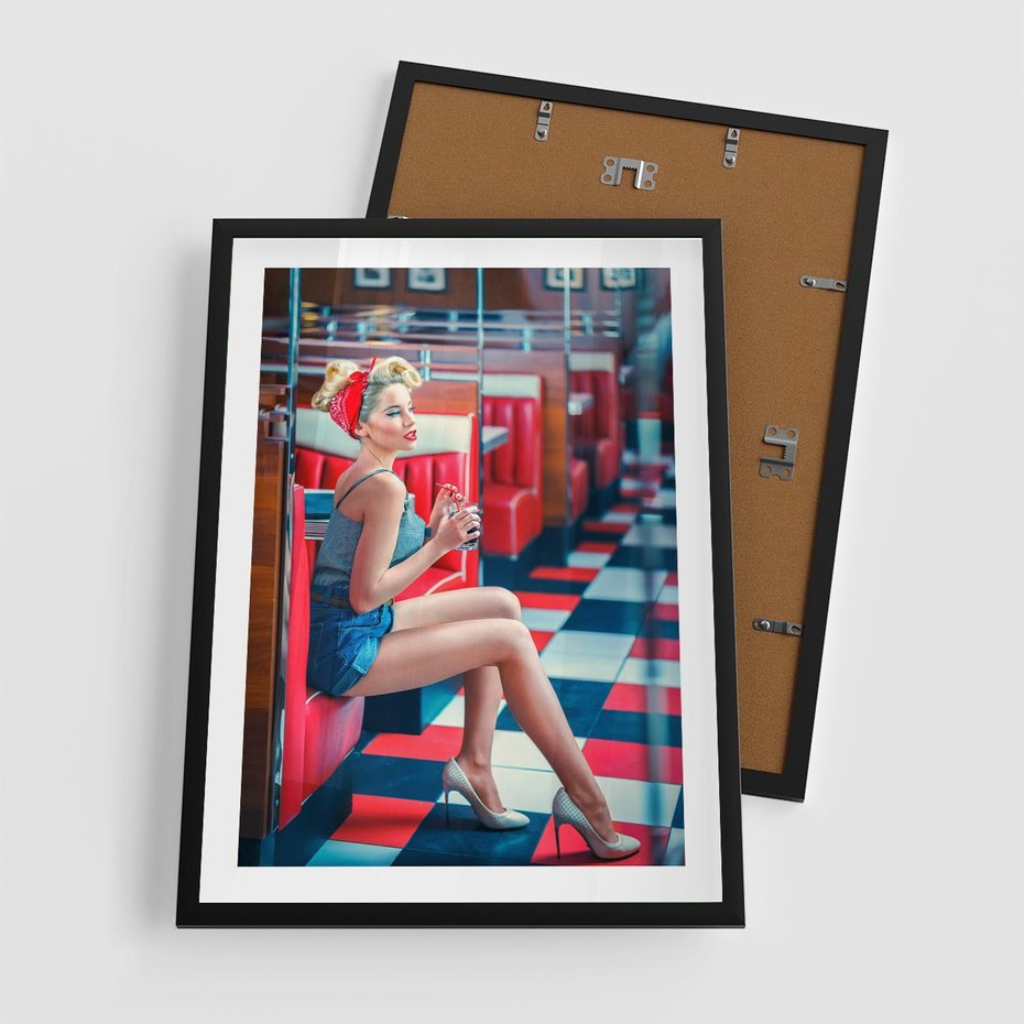Plakat w ramie 50x70 - Stylowa Elegancja - retro, pinup - rama czarna