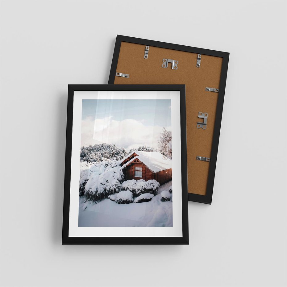 Plakat w ramie 30x40 - Zimowa Idylla w Górach - zima w górach, ośnieżone góry - rama czarna