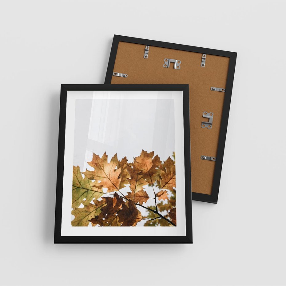 Plakat w ramie 40x50 - Suche Żółte Liście w Malowniczym Ujęciu - liście, żółte - rama czarna