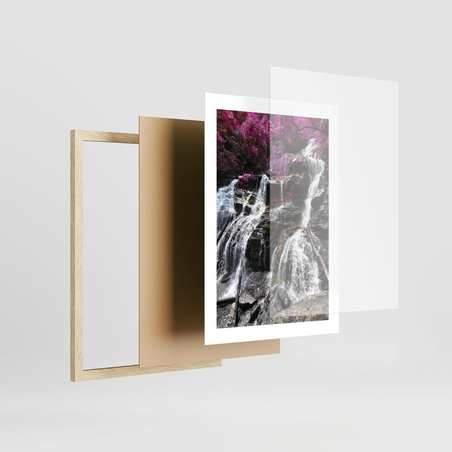 Plakat w ramie 30x40 - Wodospad wśród majestatycznych gór - wodospad, góry - rama drewno
