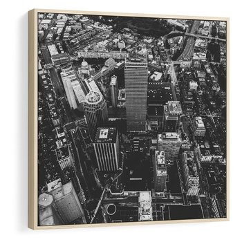 Obraz w ramie 50x50 - Kontrastujące miasto - miasto, biało - rama drewno