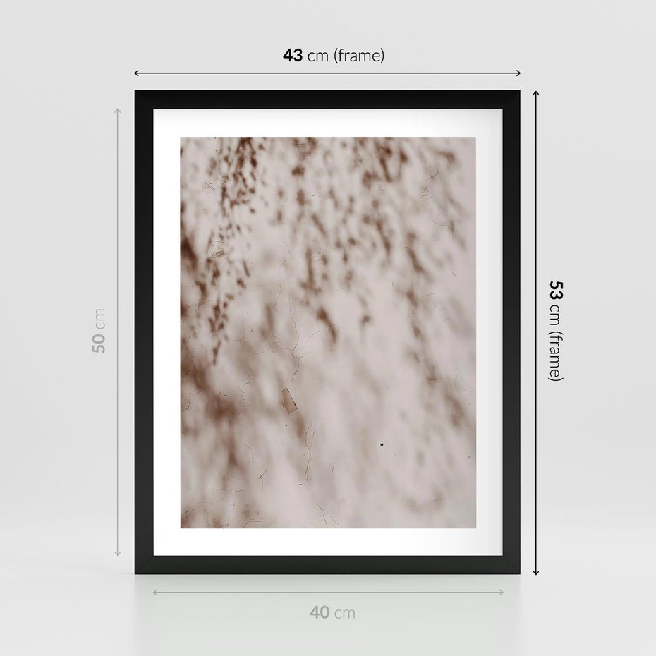 Plakat w ramie 40x50 - Cień Gałęzi - beżowa ściana, cień gałęzi - rama czarna
