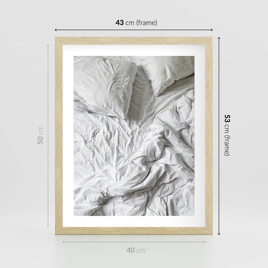 Plakat w ramie 40x50 - Biała Pościel na Łóżku - biała pościel, łóżko - rama drewno