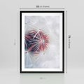 Plakat w ramie 50x70 - Minimalistyczna Delikatność - zbliżenie, dmuchawce - rama czarna