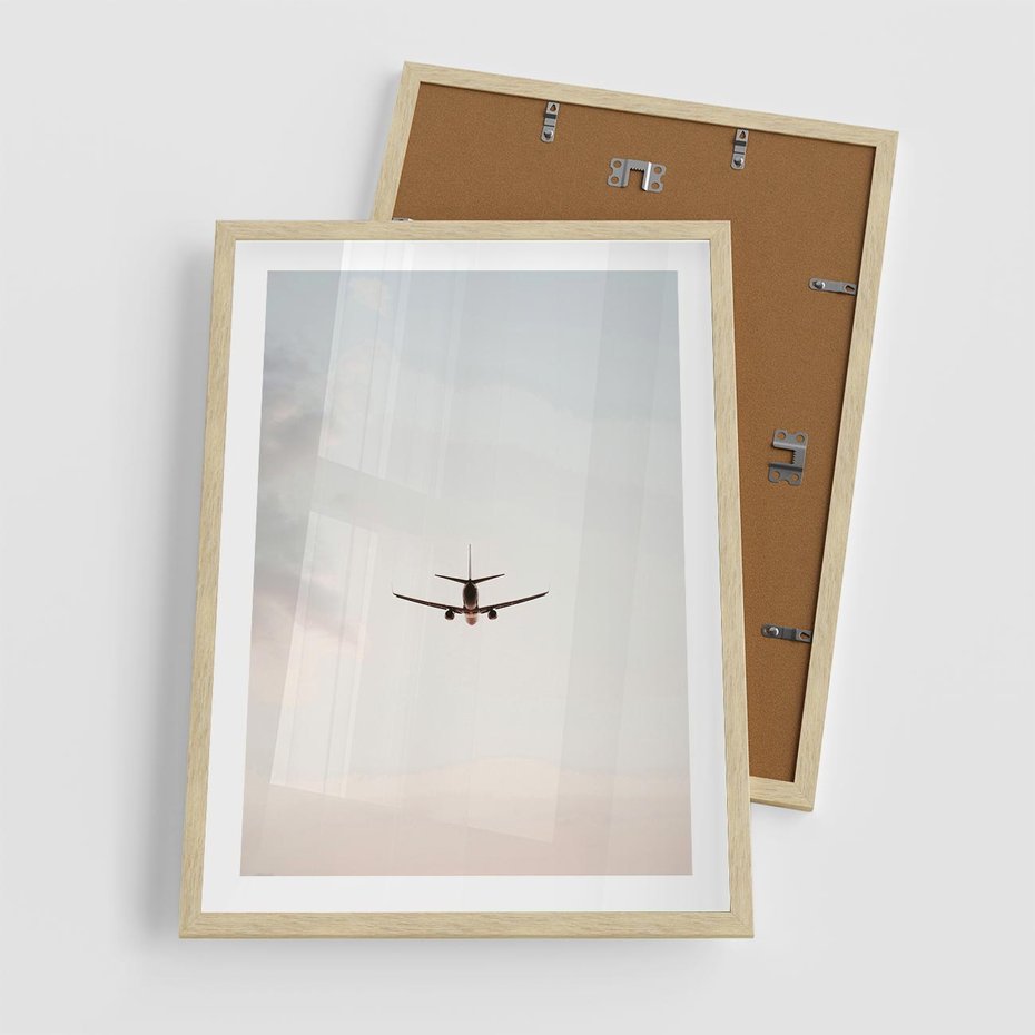 Plakat w ramie 50x70 - W Powietrzu: Samolot na Niebie - samolot w przestworzach, samolot na niebie - rama drewno