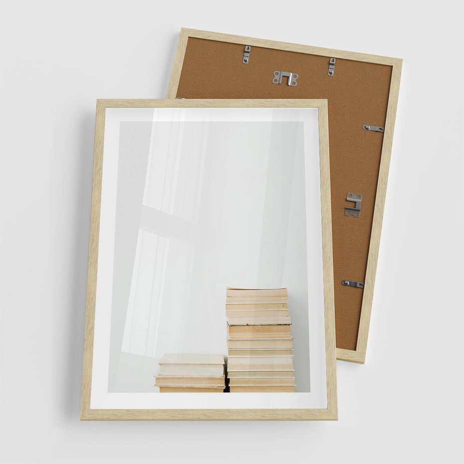 Plakat w ramie 50x70 - Stos Zakurzonych Opowieści - stos książek, ksiązki na stosie - rama drewno