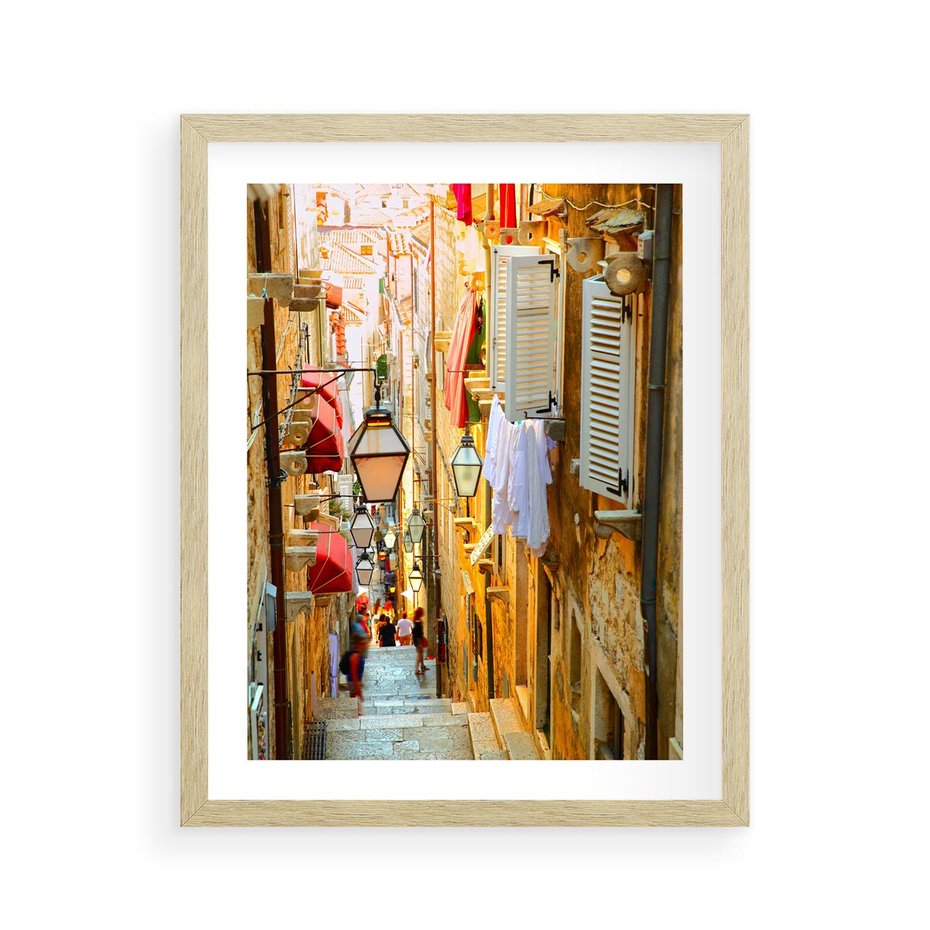 Plakat w ramie 40x50 - Odkryj tajemnice miasta - uliczka, perspektywa - rama drewno