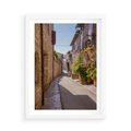 Plakat w ramie 50x70 - Uliczka Wakacyjnego Miasteczka - uliczka, wakacje - rama biała
