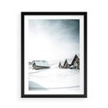 Plakat w ramie 50x70 - Zima w Domkach: Urok Śnieżnej Scenerii - domki w śnieżnym krajobrazie - rama czarna