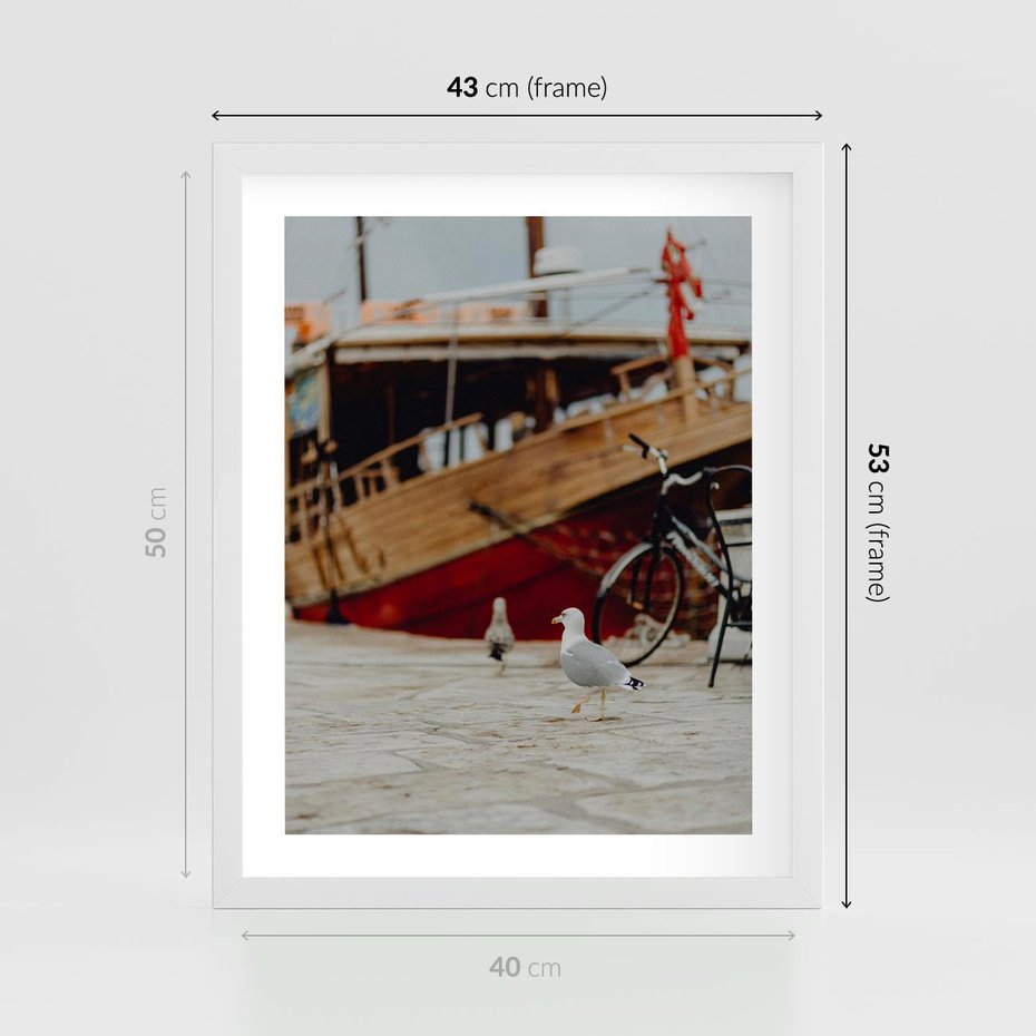 Plakat w ramie 40x50 - Przygoda na Horyzoncie - port, statek - rama biała