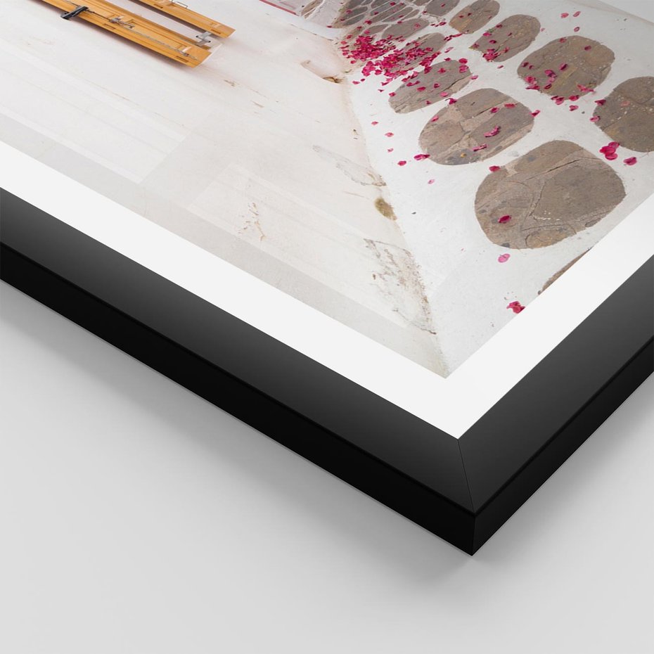 Plakat w ramie 40x50 - Urok Południowej Uliczki - uliczka, południe - rama czarna