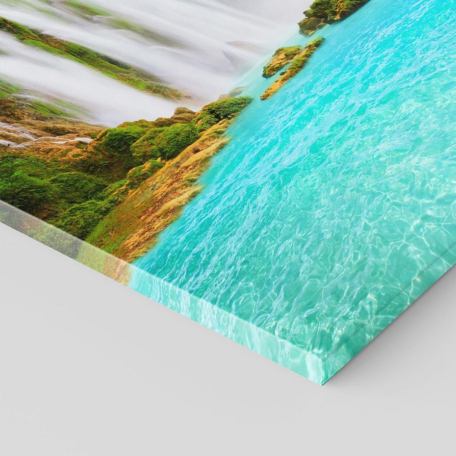 Obraz na płótnie 80x80 - Magia wodospadu - mistyczna dżungla - wodospad, dżungla