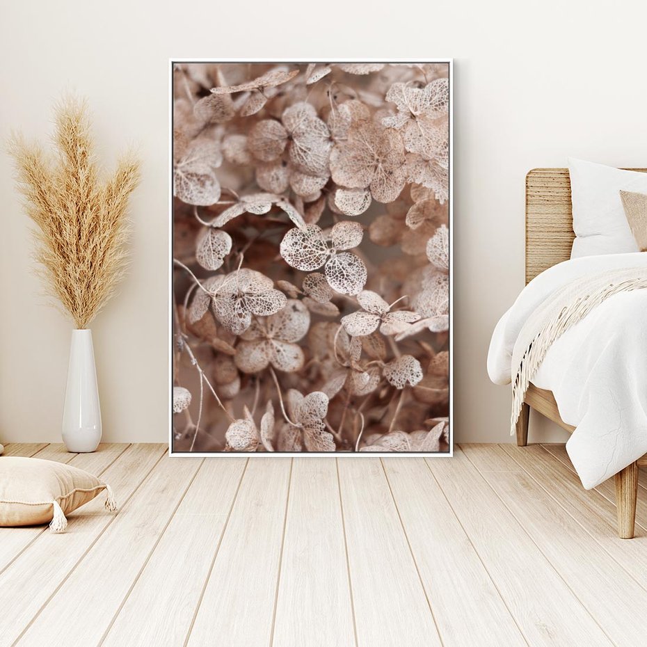 Obraz w ramie 80x120 - Przemijająca Piękność - fotografia, zbliżenie - rama biała