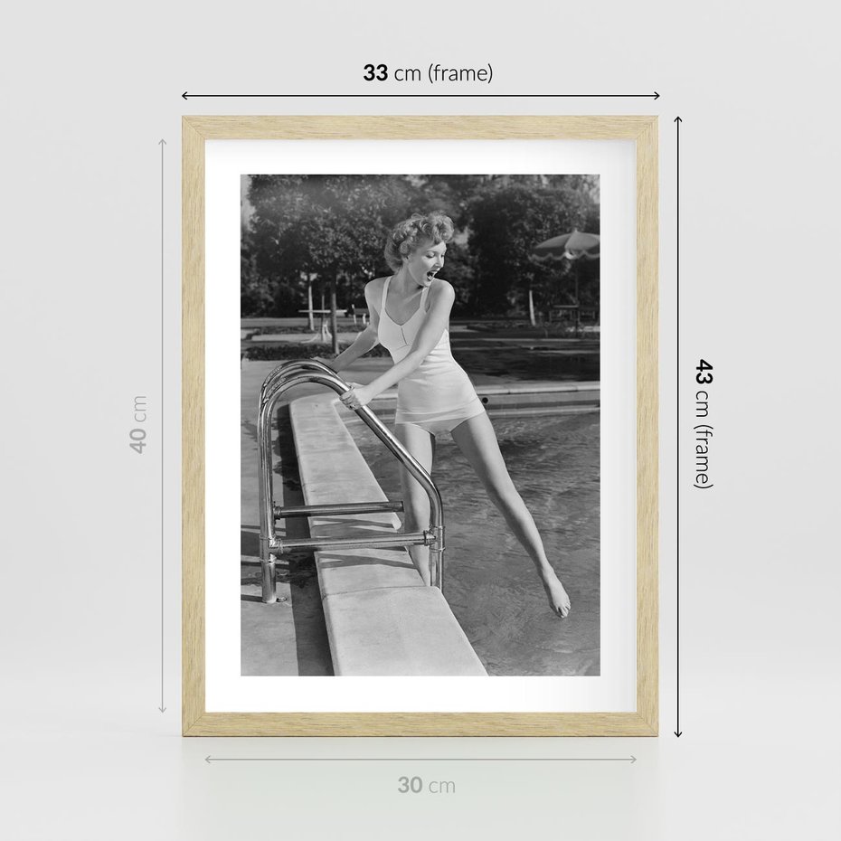 Plakat w ramie 30x40 - Retro Basen - retro zdjęcie, czarno białe - rama drewno