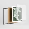 Plakat w ramie 40x50 - Migotliwe Wibracje Zieleni - zielony plakat, abstrakcja przypominająca rybę - rama czarna