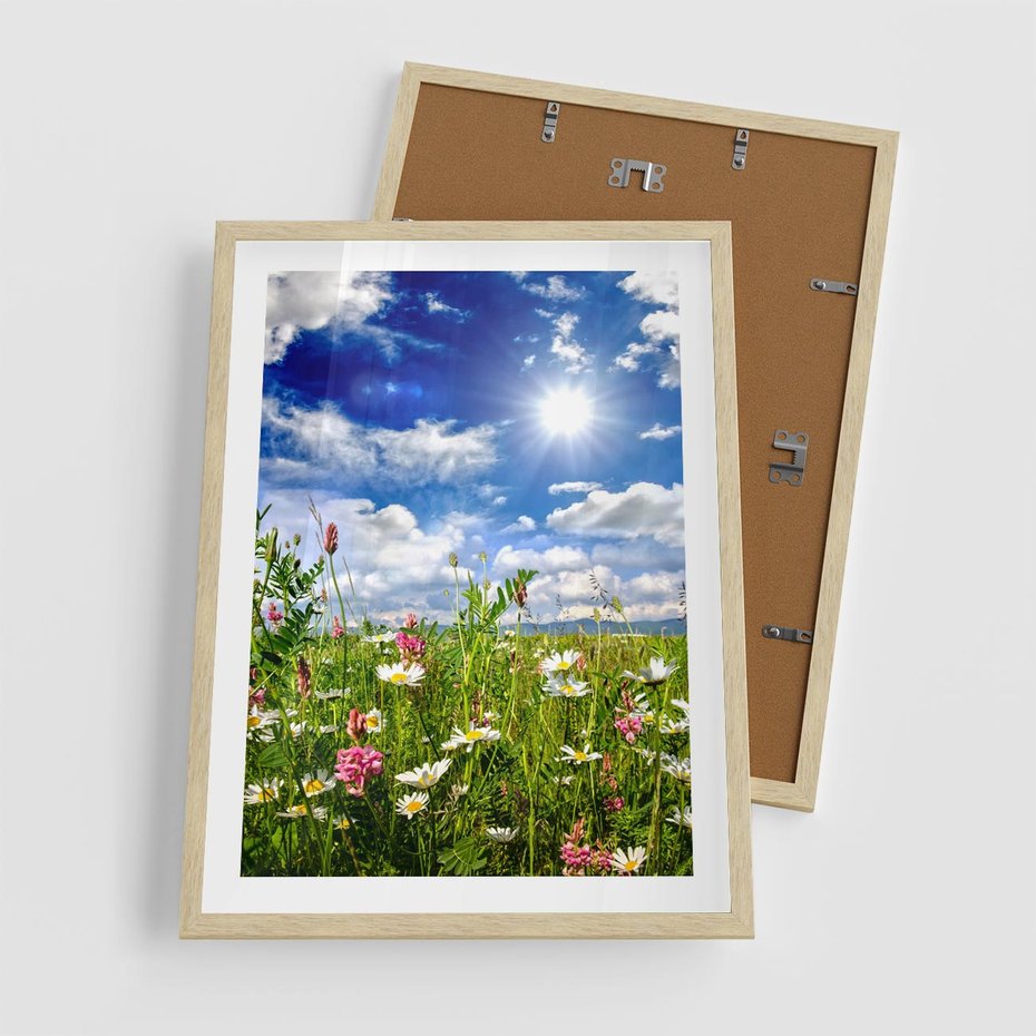 Plakat w ramie 50x70 - Niebiańska łąka pełna kwiatów - łąka, niebo - rama drewno