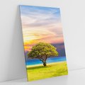 Obraz na płótnie 50x70 - Drzewo, Morze, Trawa - Naturalna Harmonia - drzewo, morze