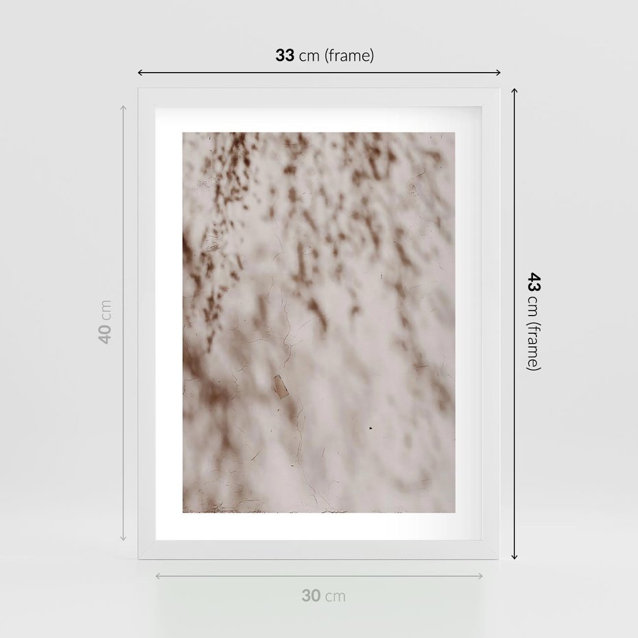 Plakat w ramie 30x40 - Cień Gałęzi - beżowa ściana, cień gałęzi - rama biała
