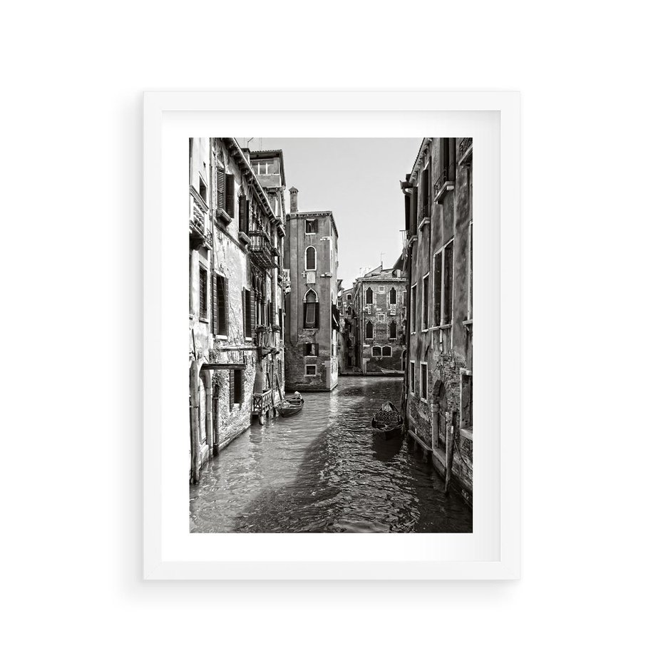 Plakat w ramie 30x40 - Weneckie Kanały - czarno białe zdjęcie, wenecja - rama biała