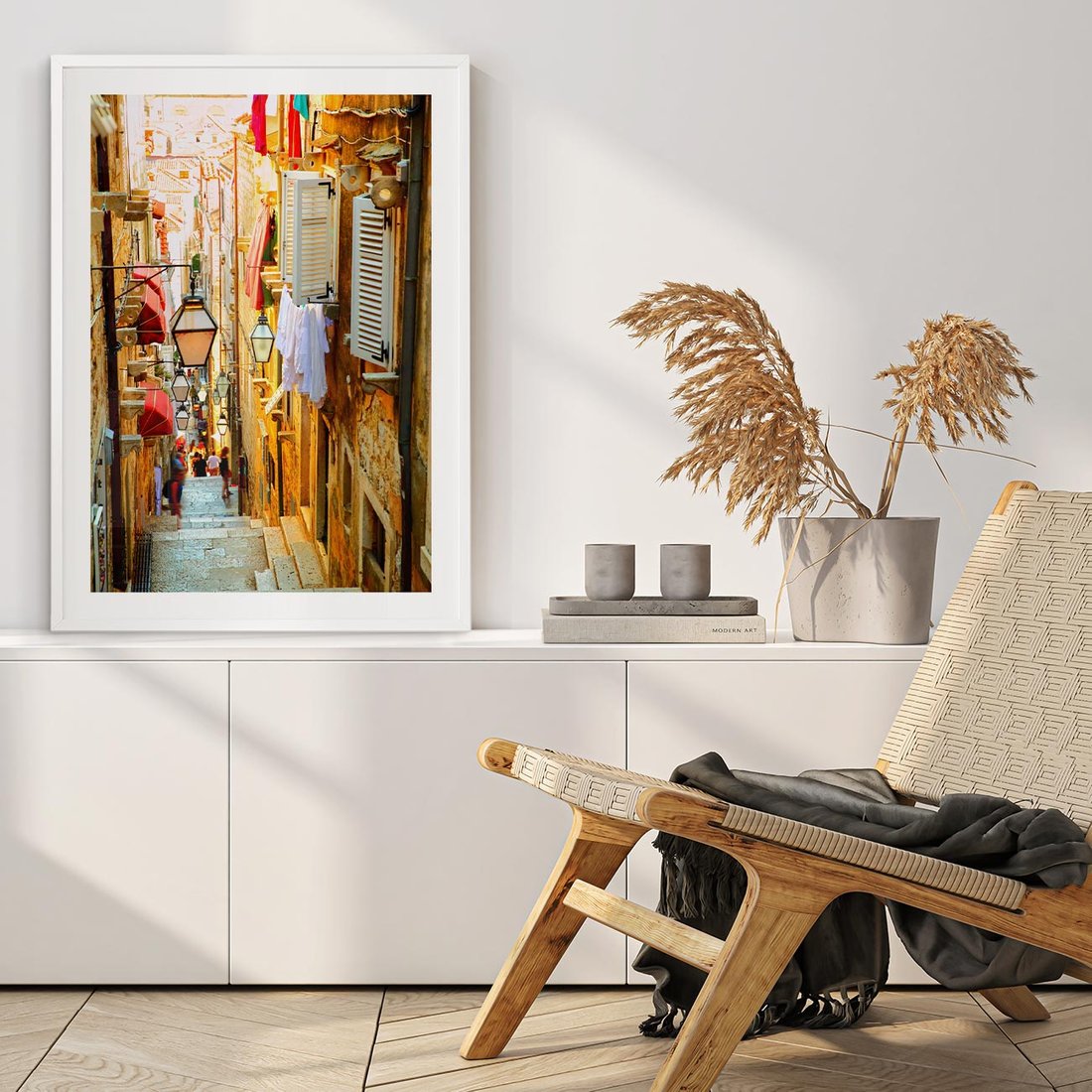 Plakat bez ramy 50x70 - Odkryj tajemnice miasta - uliczka, perspektywa