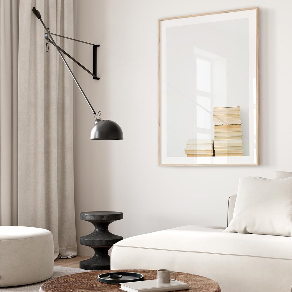 Plakat w ramie 50x70 - Stos Zakurzonych Opowieści - stos książek, ksiązki na stosie - rama drewno