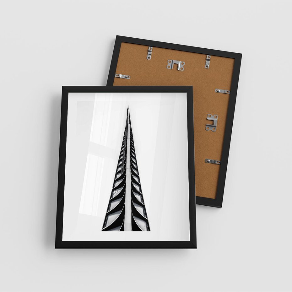 Plakat w ramie 40x50 - Majestatyczna Architektura - wysoki, strzelisty wieżowiec - rama czarna