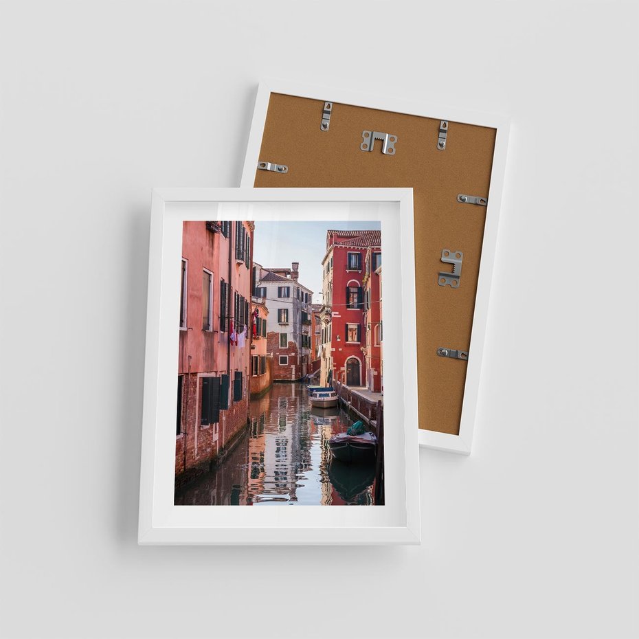 Plakat w ramie 30x40 - Przejażdżka gondolą przez Wenecję - Wenecja, kanały - rama biała