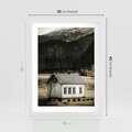 Plakat w ramie 30x40 - Ciepło i Urok Górskiego Domku - domek w górach, sepia - rama biała