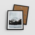 Plakat w ramie 40x50 - W Cieniu Śnieżnych Szczytów - górski krajobraz, zima - rama czarna