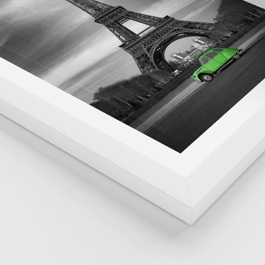 Plakat w ramie 40x50 - Paryskie Romantyczne Spotkanie - Eiffla, samochód - rama biała