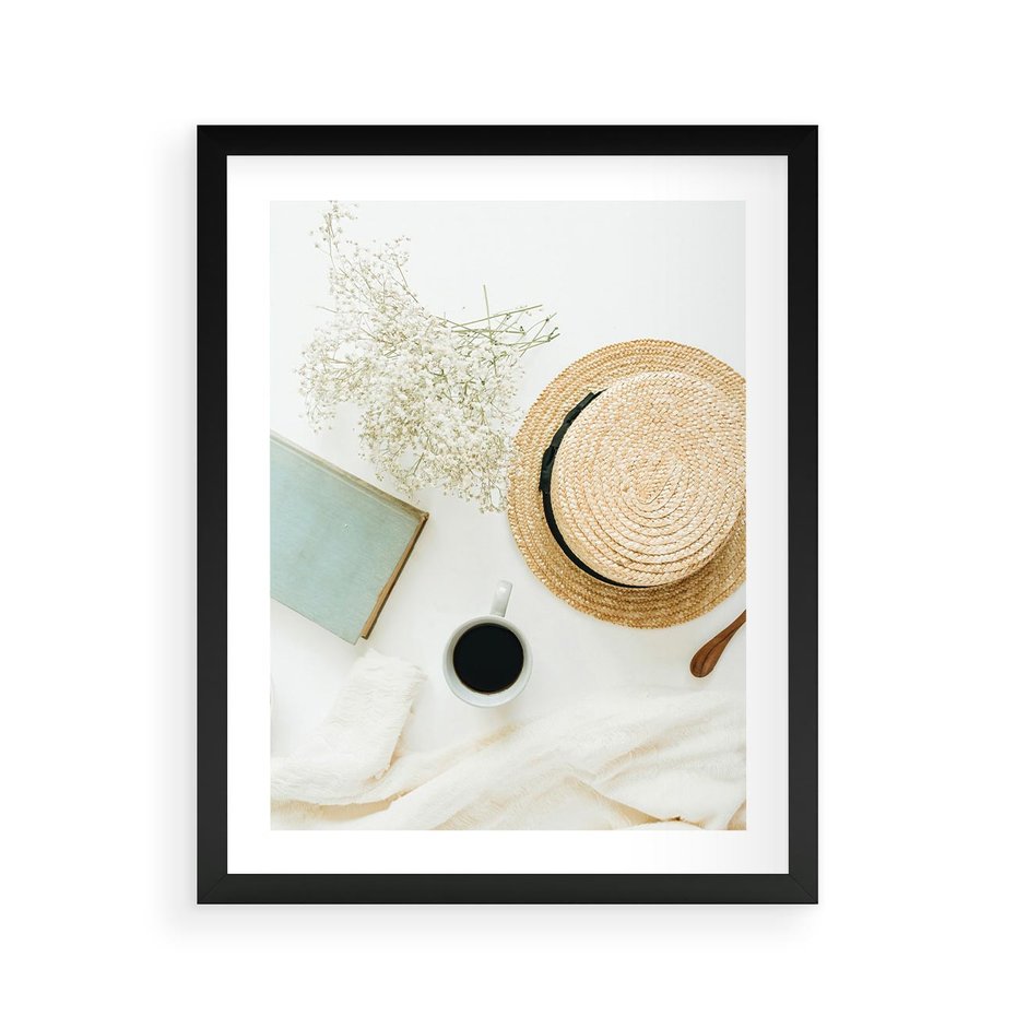 Plakat w ramie 40x50 - Boho Urok - kompozycja boho, slomkowy kapelusz - rama czarna