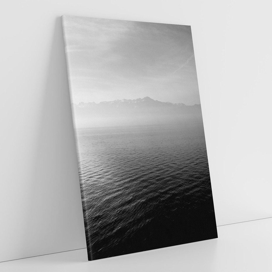 Obraz na płótnie 80x120 - Łódka na morzu - łódka, morze