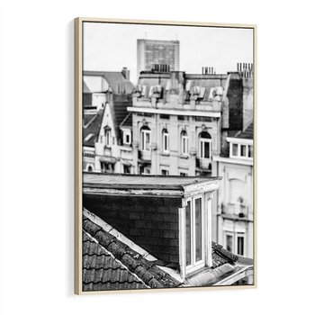 Obraz w ramie 70x100 - Miasto w Retro Odsłonie - fotografia czarno biała, ujęcie na dachy wielkiego miasta - rama drewno