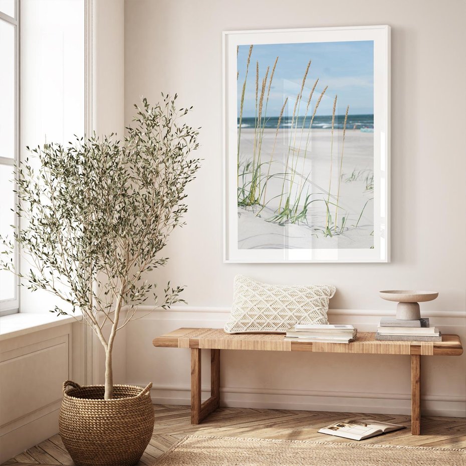 Plakat w ramie 30x40 - Przytulna Śródziemnomorska Trawa - plaża, trawy - rama biała