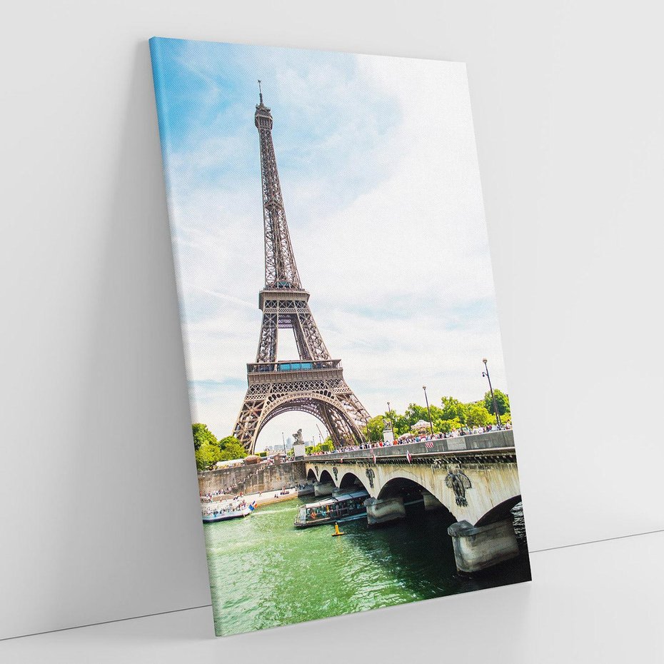 Obraz na płótnie 70x100 - Ikona Romantyzmu - Eiffla, Francja