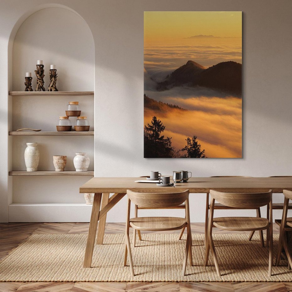 Obraz na płótnie 80x120 - Górzysty ukryty las - góry, las