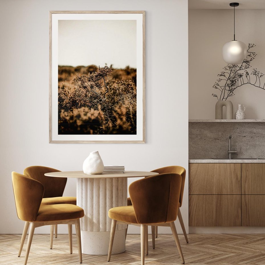 Plakat w ramie 50x70 - Krajobraz W Naturze: Beże i Brązy - suche krzewy, natura - rama drewno