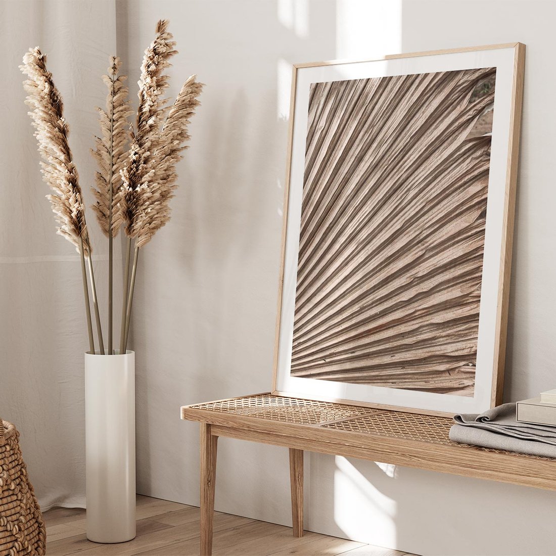 Plakat w ramie 30x40 - Liść Palmy w Wyjątkowej Kompozycji - suchy liść palmy, boho styl - rama drewno