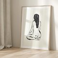 Plakat w ramie 40x50 - Minimalistyczna Piękność: Kobieta w Sztuce - grafika minimalizm, rysunek kobiety - rama drewno