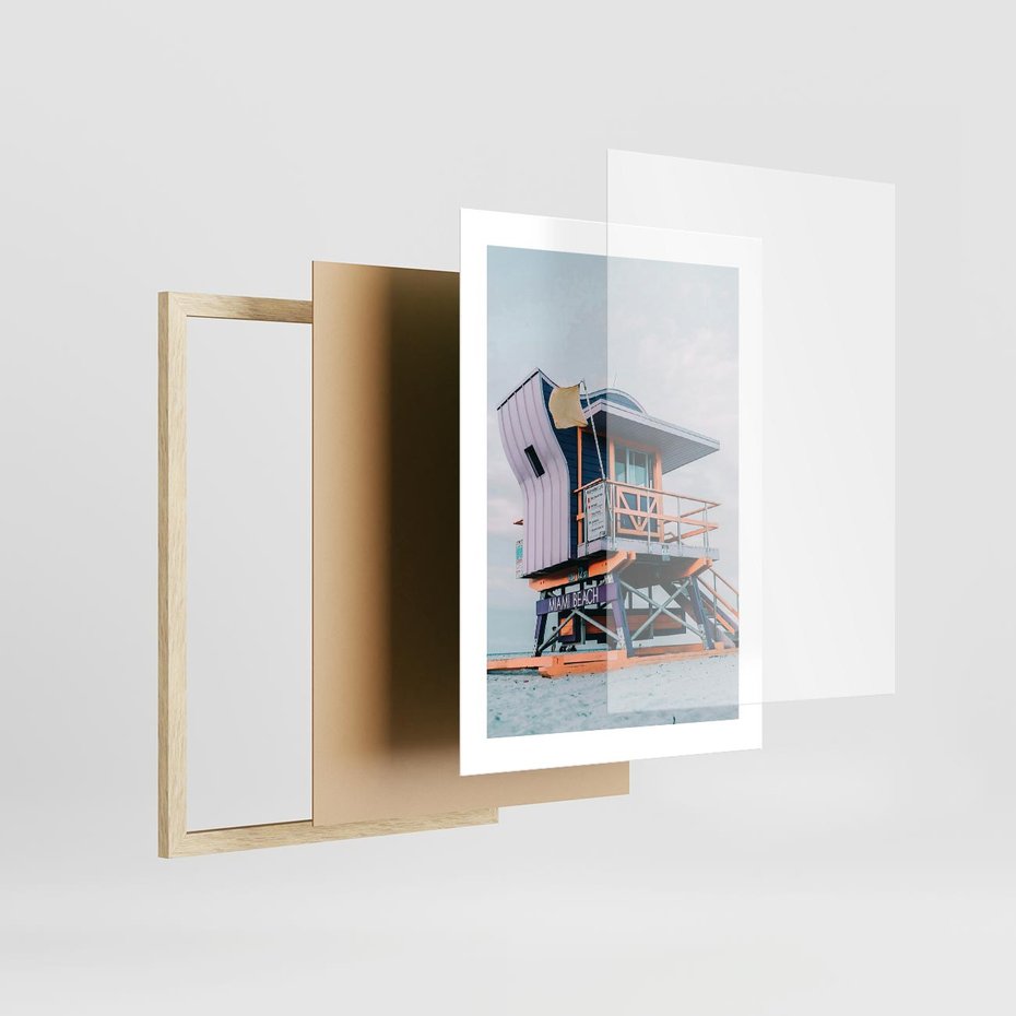 Plakat w ramie 30x40 - Plażowa Kolorystyka: Budka Ratownika w Pastelach - pastelowa budka ratownika, plaża Miami - rama drewno