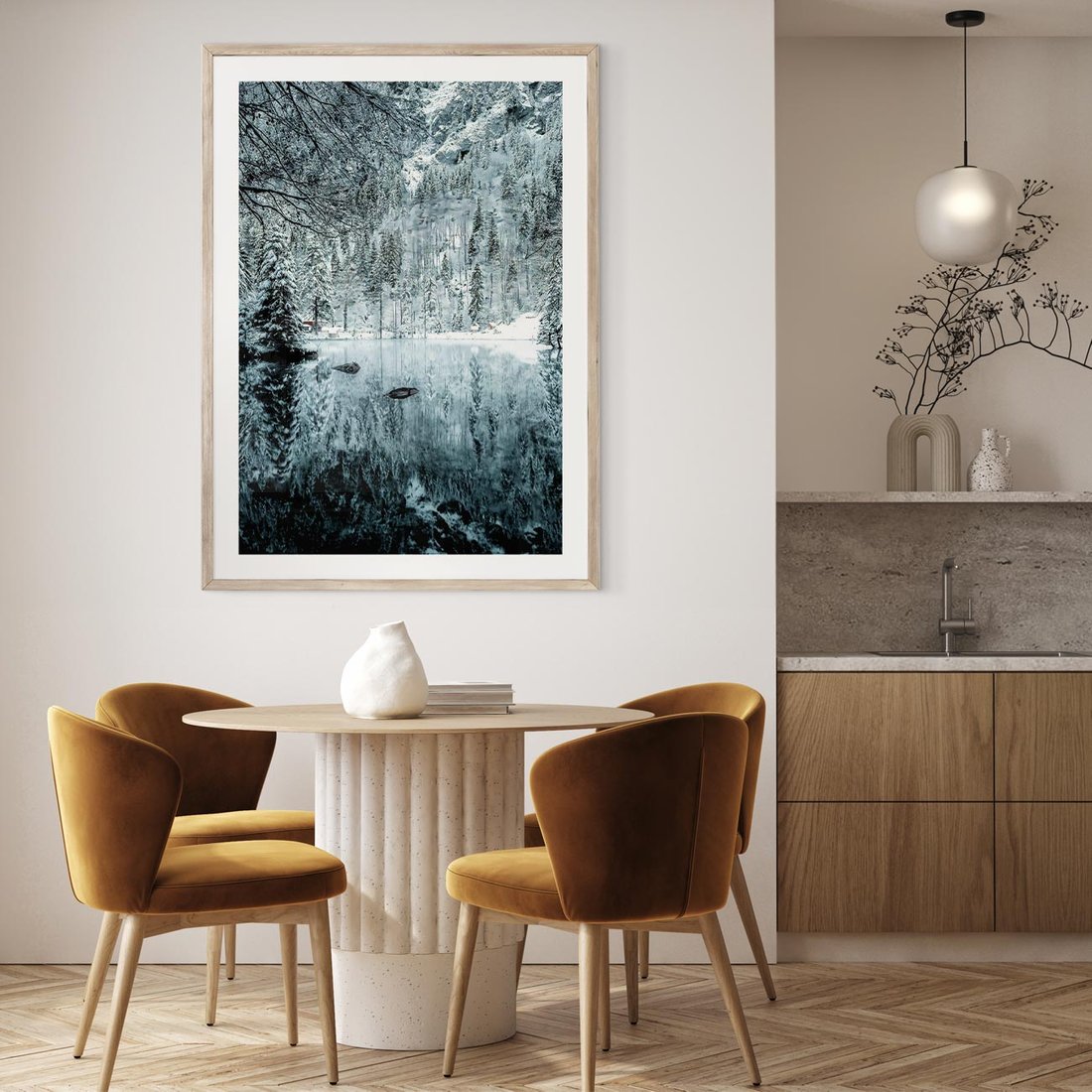 Plakat w ramie 50x70 - Zimowy Raj - zimowy górski krajobraz, jezioro w górach - rama drewno